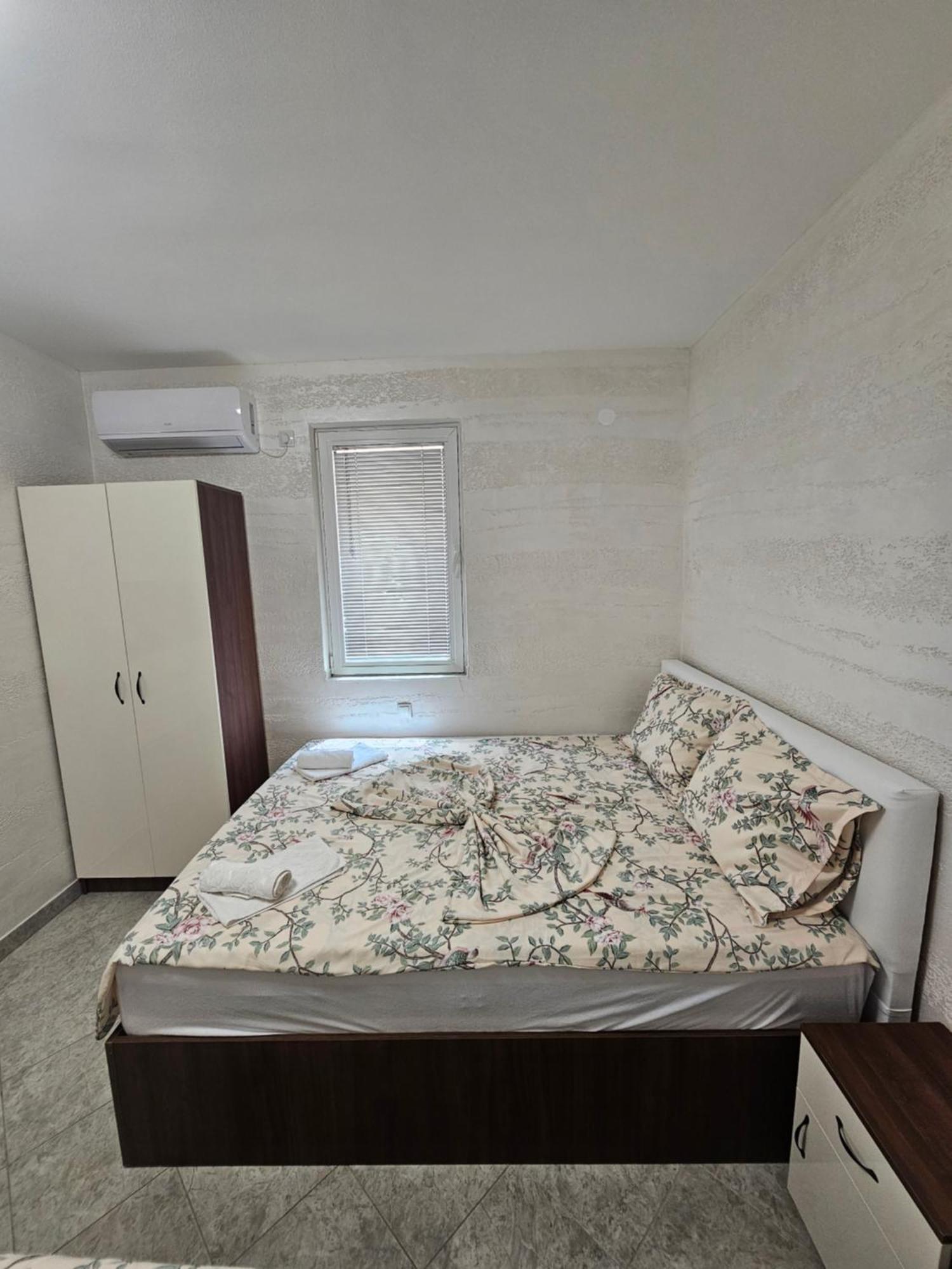 Apartmani Vila Ebra Utjeha Exterior foto