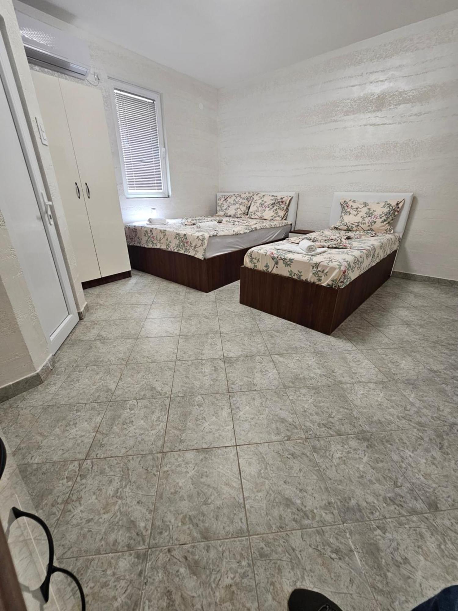 Apartmani Vila Ebra Utjeha Exterior foto