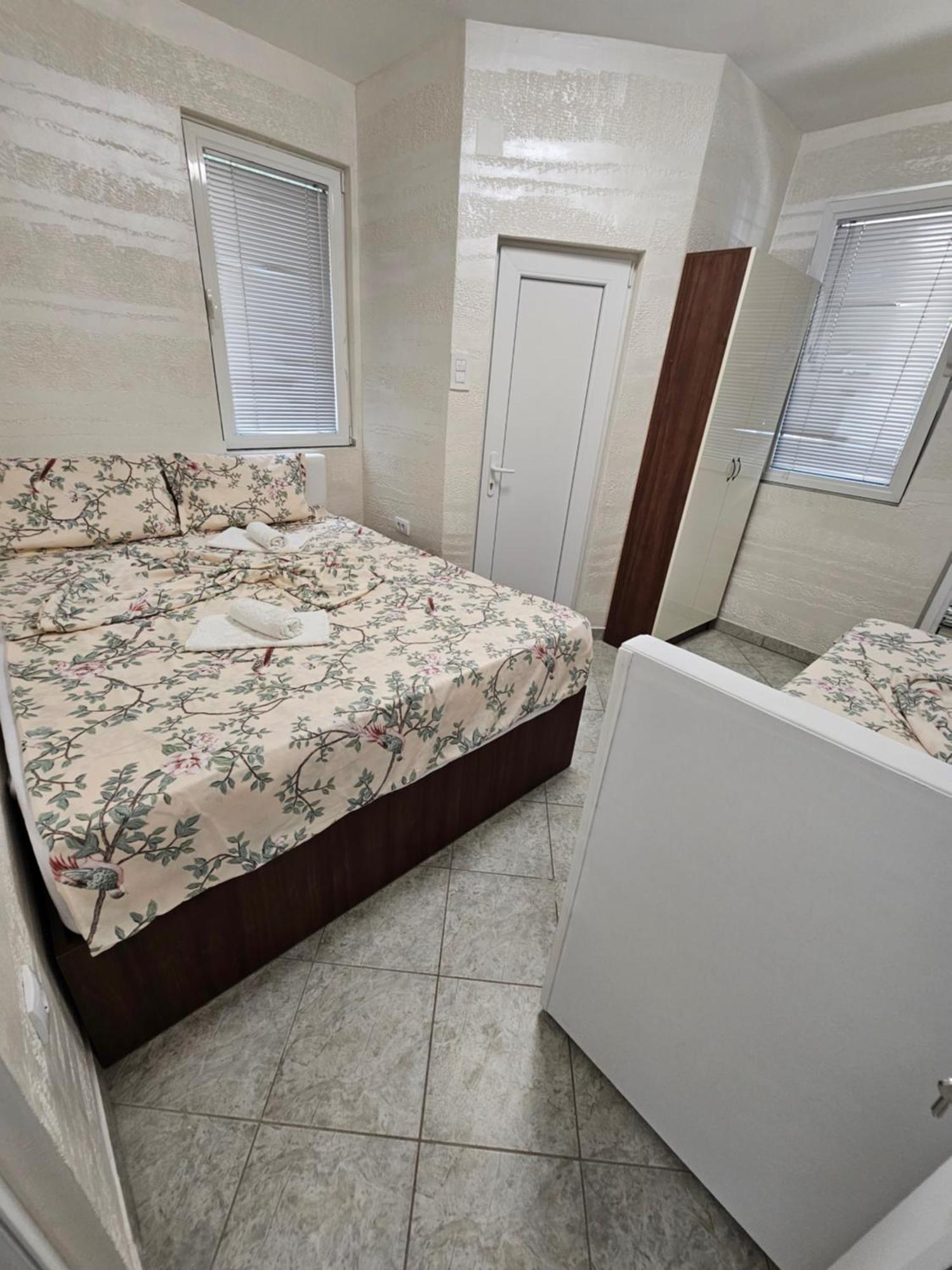 Apartmani Vila Ebra Utjeha Exterior foto