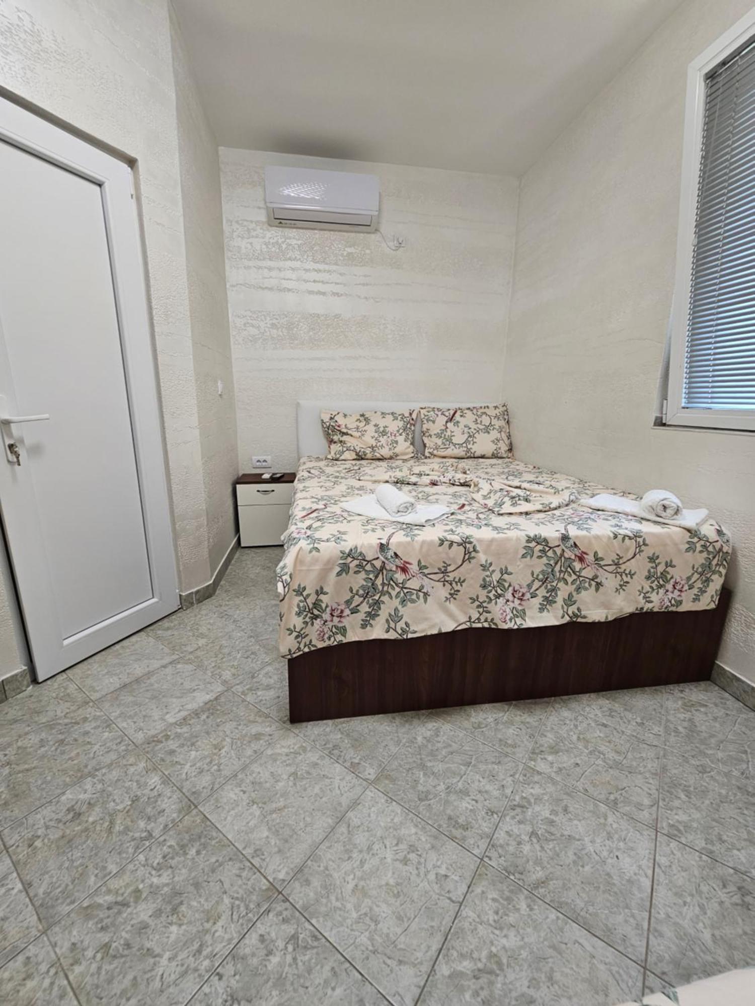 Apartmani Vila Ebra Utjeha Exterior foto