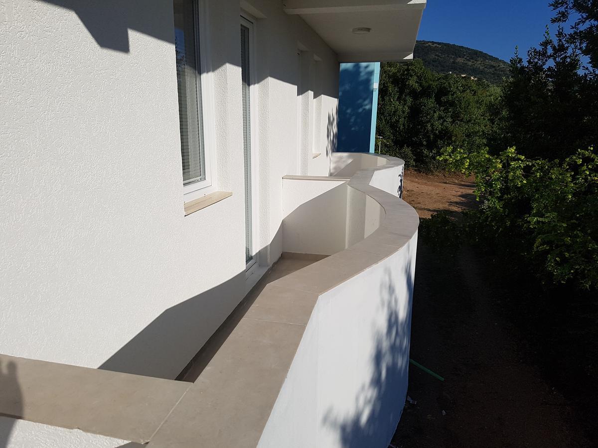 Apartmani Vila Ebra Utjeha Exterior foto