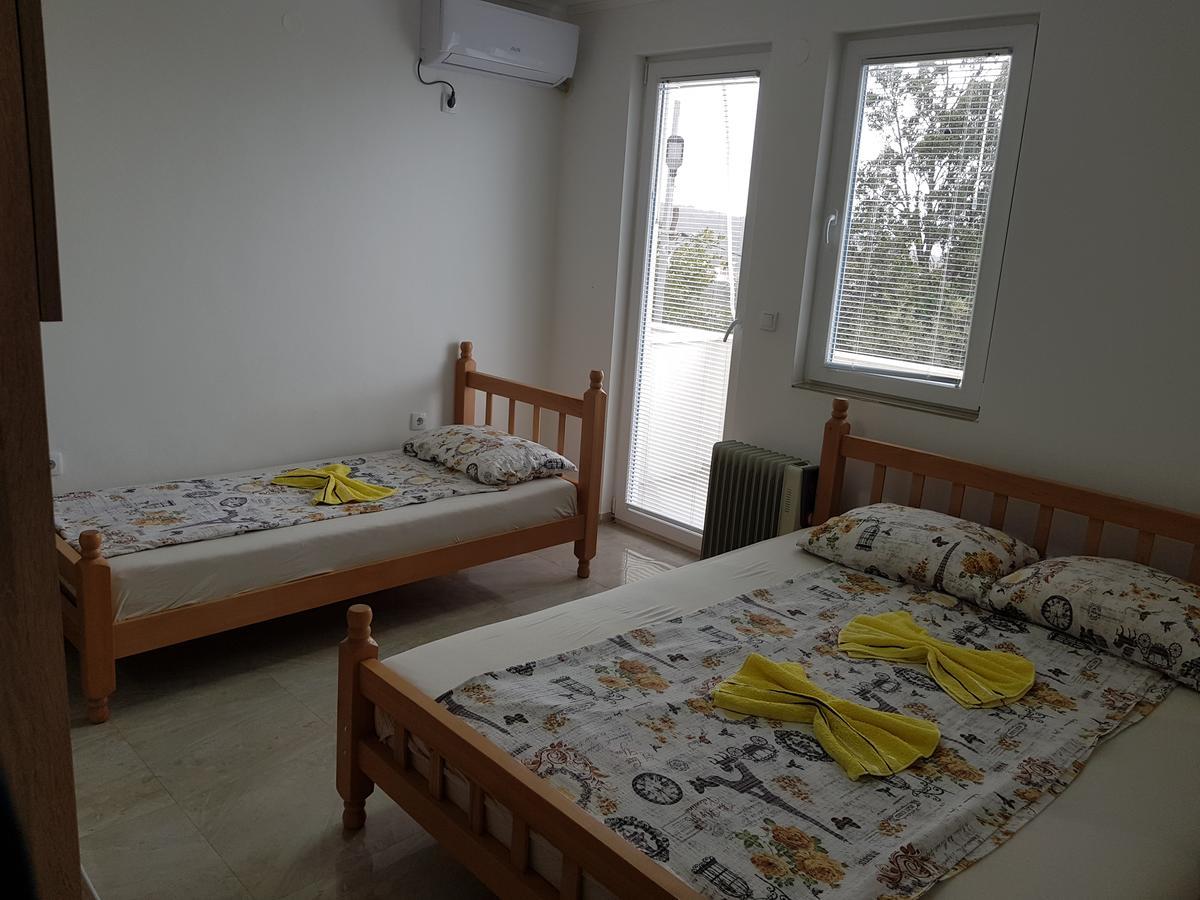 Apartmani Vila Ebra Utjeha Exterior foto