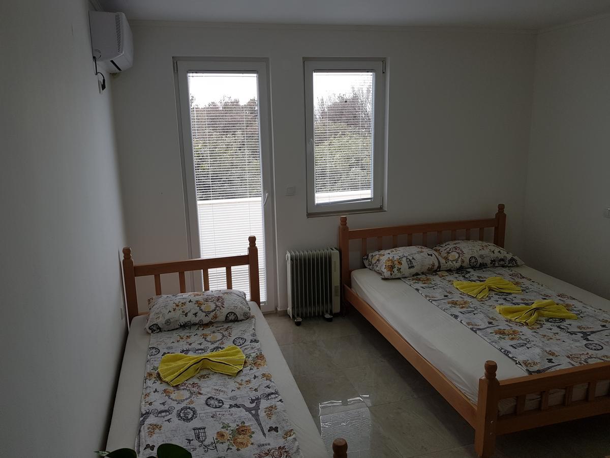Apartmani Vila Ebra Utjeha Exterior foto